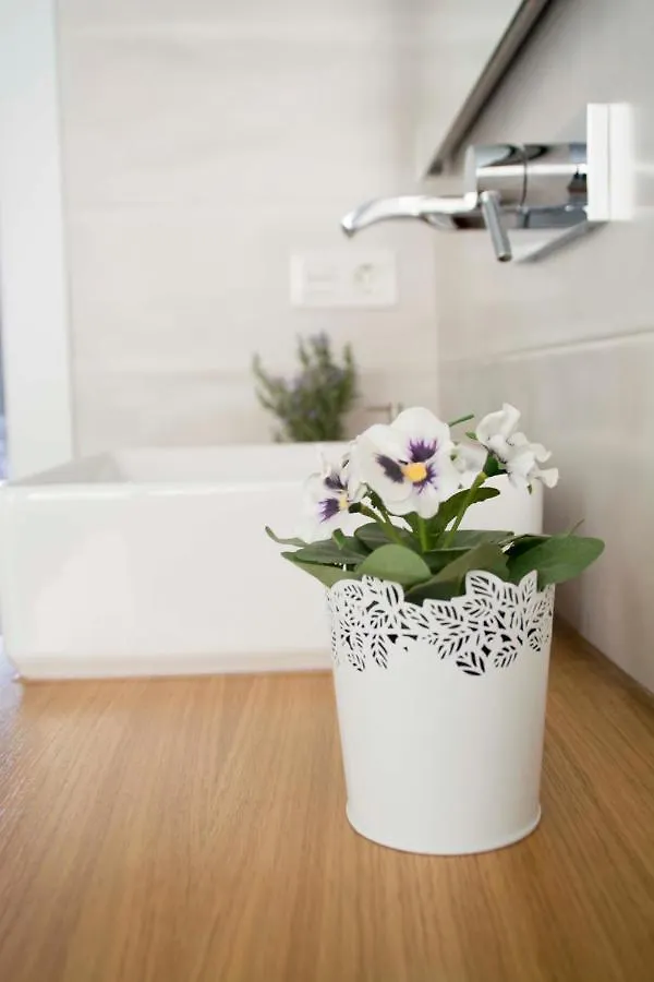 Apartamentos Madreselva Fernan Perez Spain
