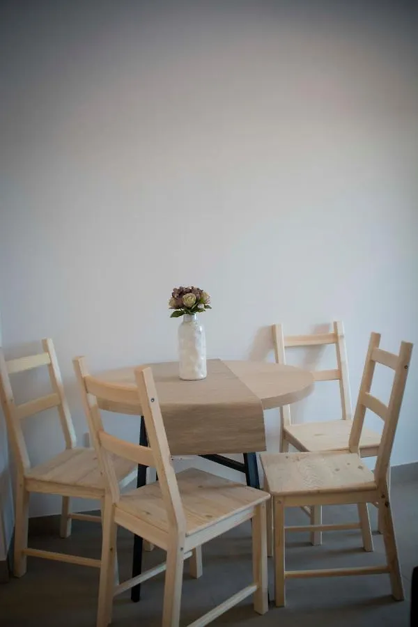 아파트 Apartamentos Madreselva Fernan Perez