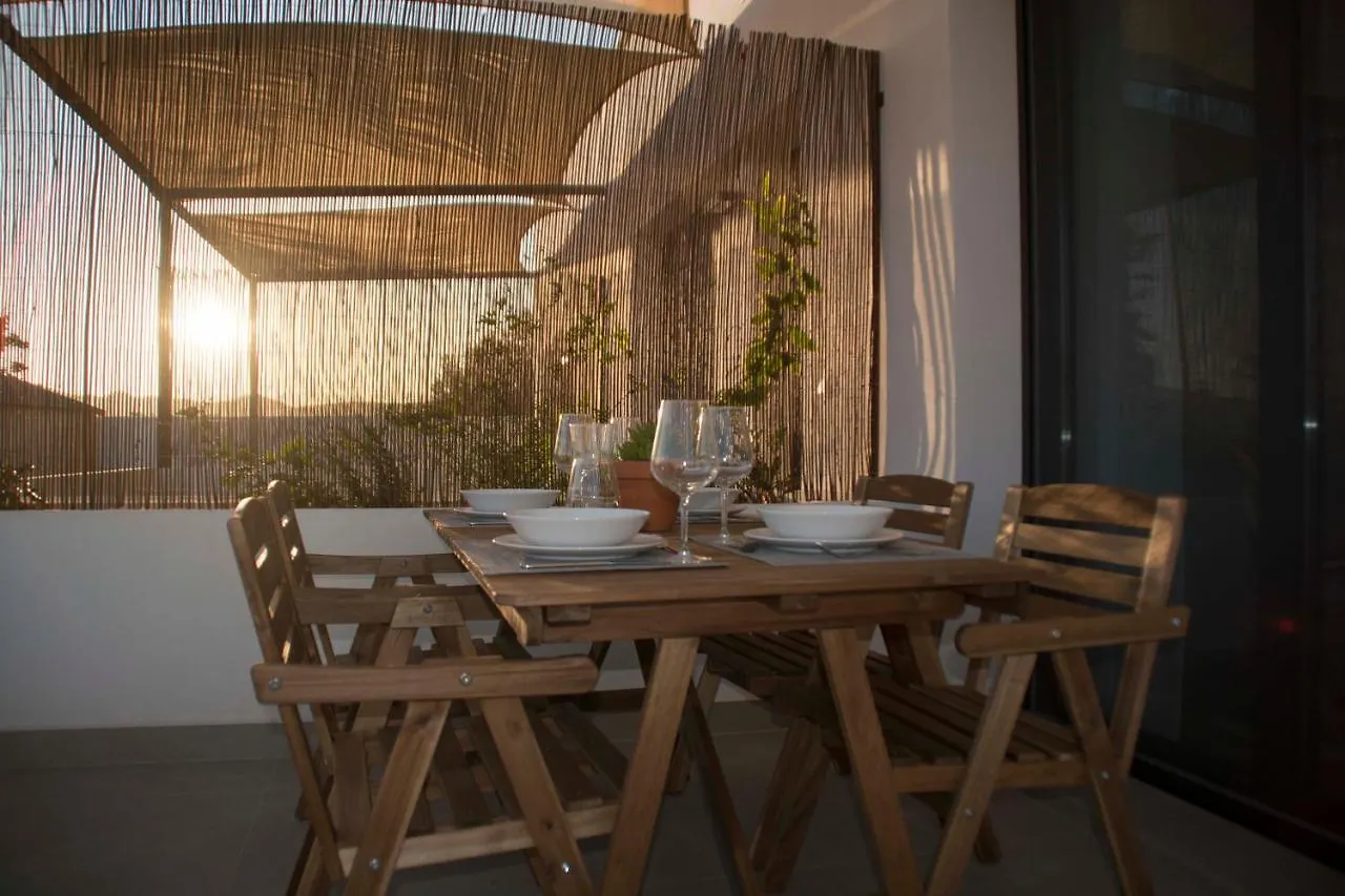 Apartamentos Madreselva Fernan Perez 스페인