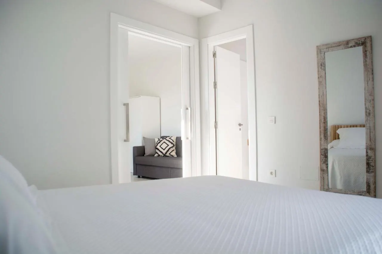 Apartamentos Madreselva Fernan Perez
