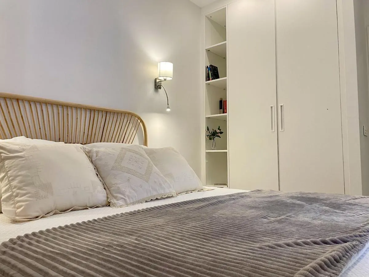 Apartamentos Madreselva Fernan Perez 아파트