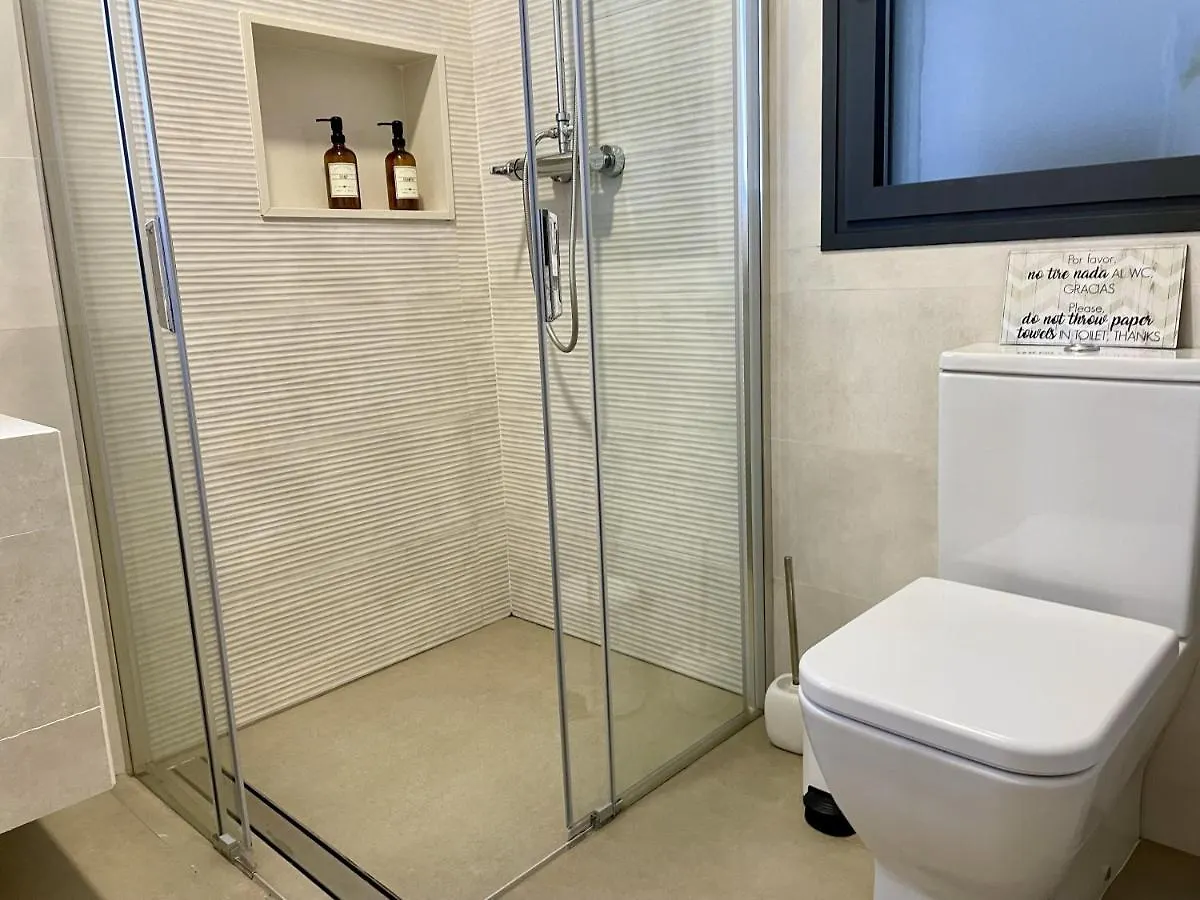 Apartamentos Madreselva Fernan Perez 아파트